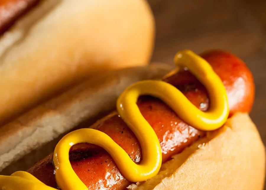 Can Pregnant Women Eat Hot Dogs With Undercooked Seeds?